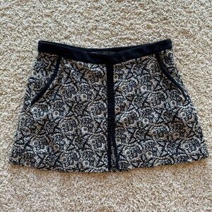 Zara Trafaluc Black Cream Floral Abstract Patterned Mini Skirt Velvet Trim Med